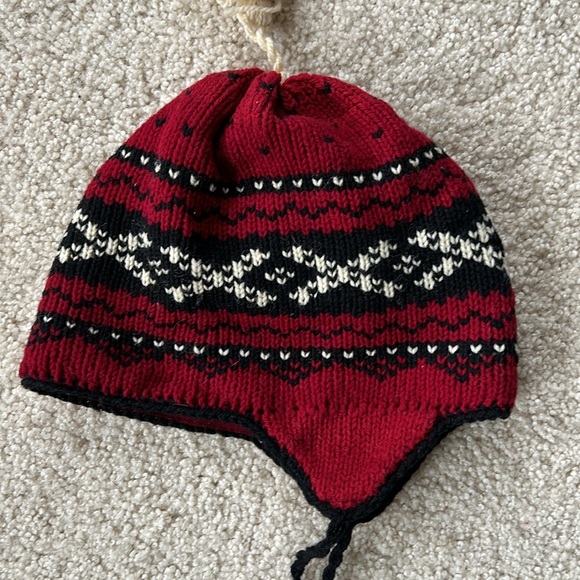 Cold Hollow Knitting XL Winter Hat with Ear Flaps - Picture 2 of 6